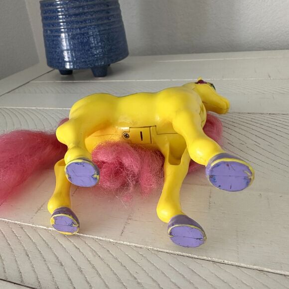 MGA Magic Touch Pony Crystalia Yellow Horse Gems Jewels NOT WORKING Vintage 1996 - Picture 8 of 11